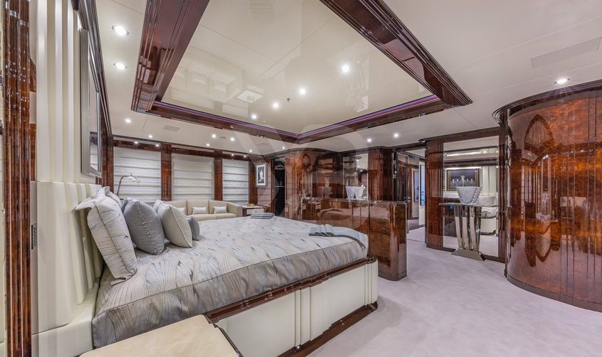 Spectre yacht interior 24