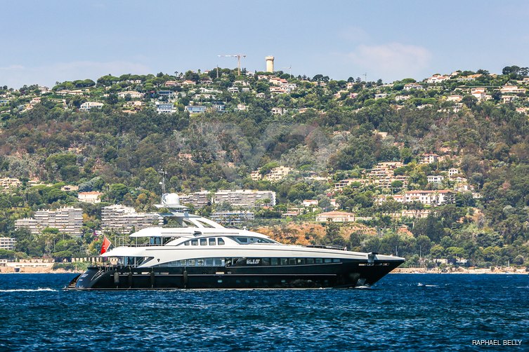 Bliss yacht exterior 3