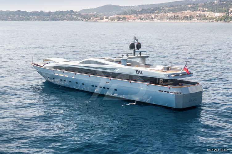 Queen Blue yacht exterior 8