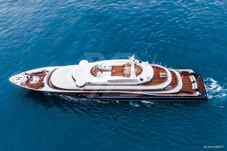 Carinthia VII yacht exterior 18