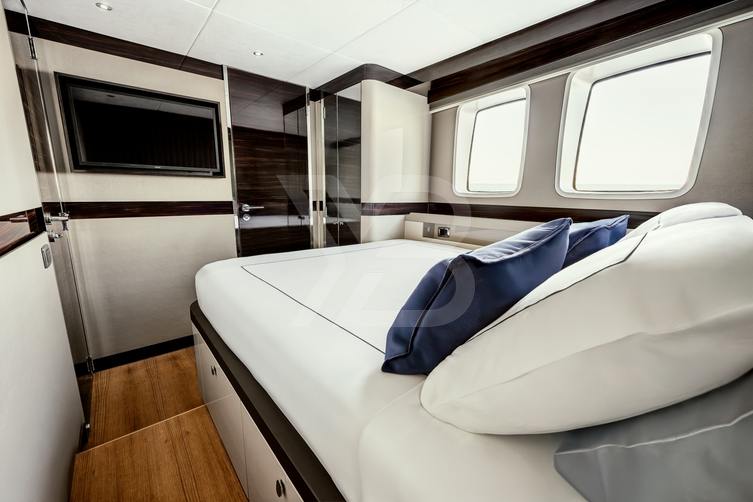 Silver Dawn yacht interior 17