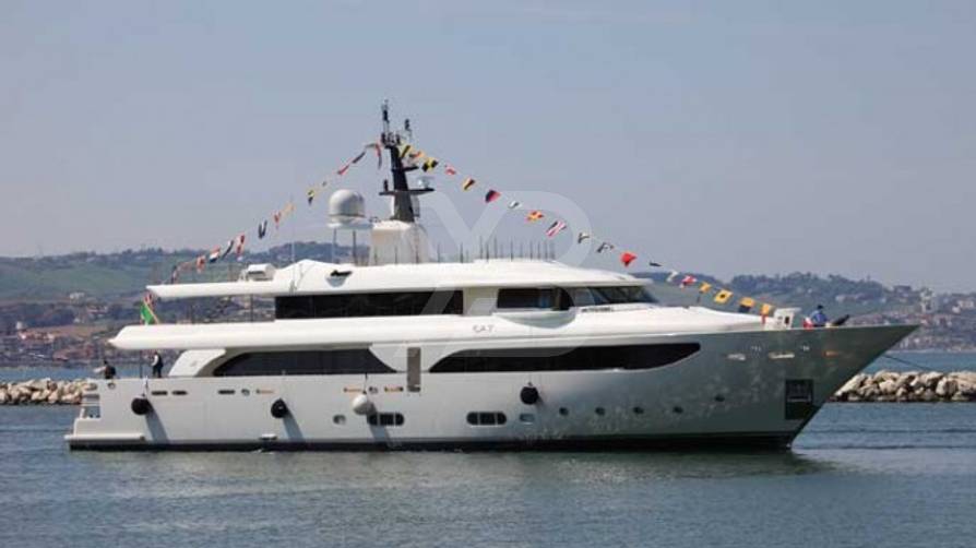 Photon yacht exterior 4