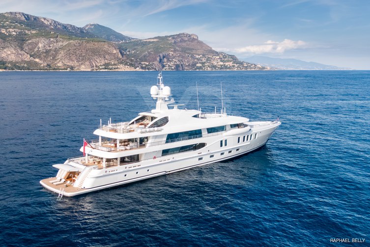 Neninka yacht exterior 5