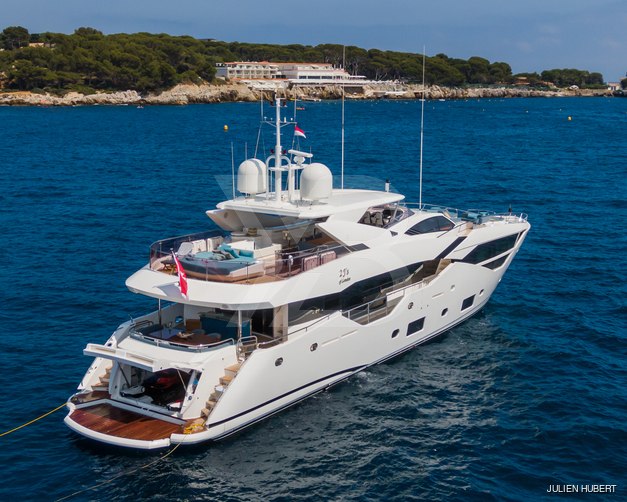 2 J's of London yacht exterior 2