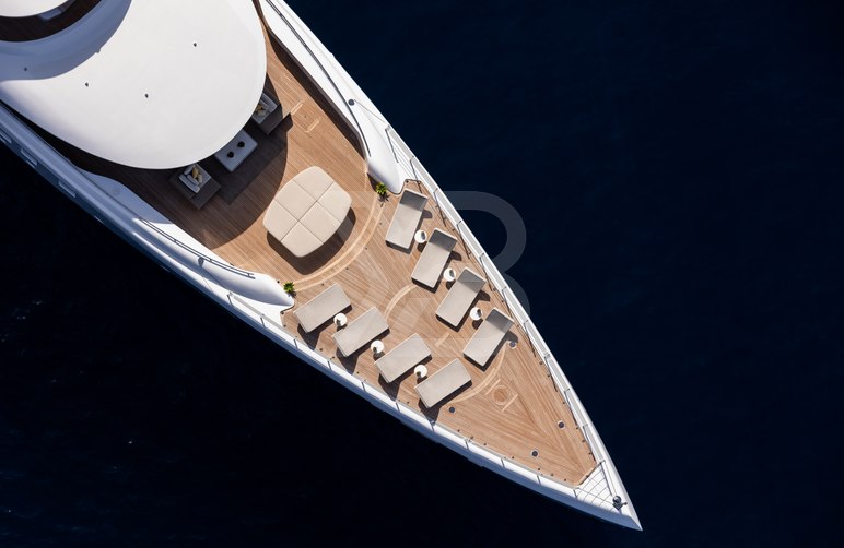 Artisan yacht exterior 50