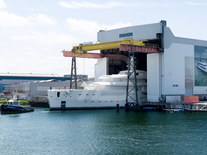 Amels 8004 yacht exterior 3