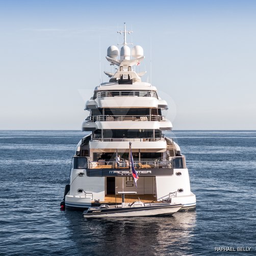 CC-Summer yacht exterior 15