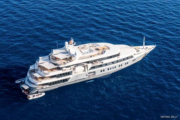 Marquise yacht exterior 15