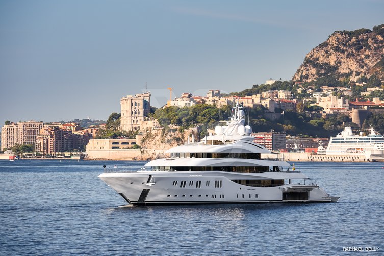 Lady Lara yacht exterior 20