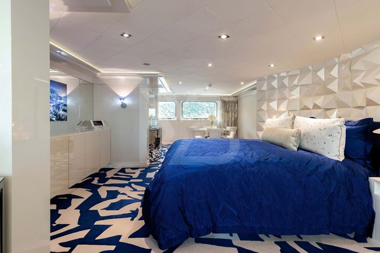 Sea Pearl yacht interior 17