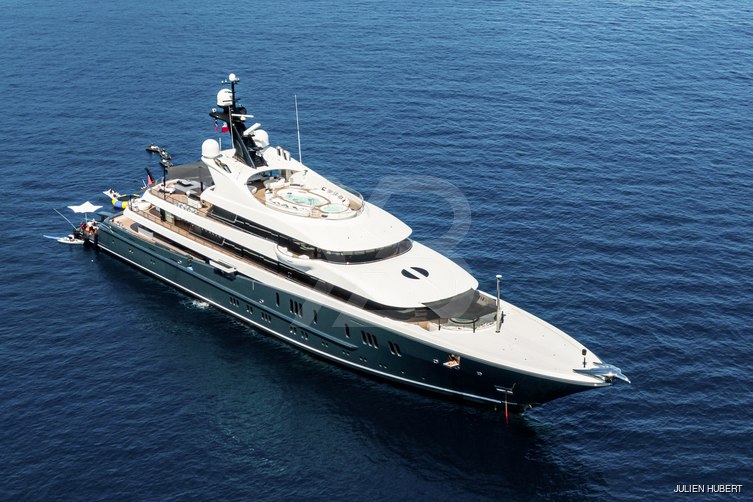 Phoenix 2 yacht exterior 7