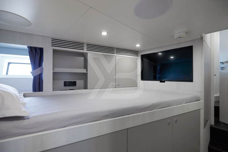 Tanelorn yacht interior 43