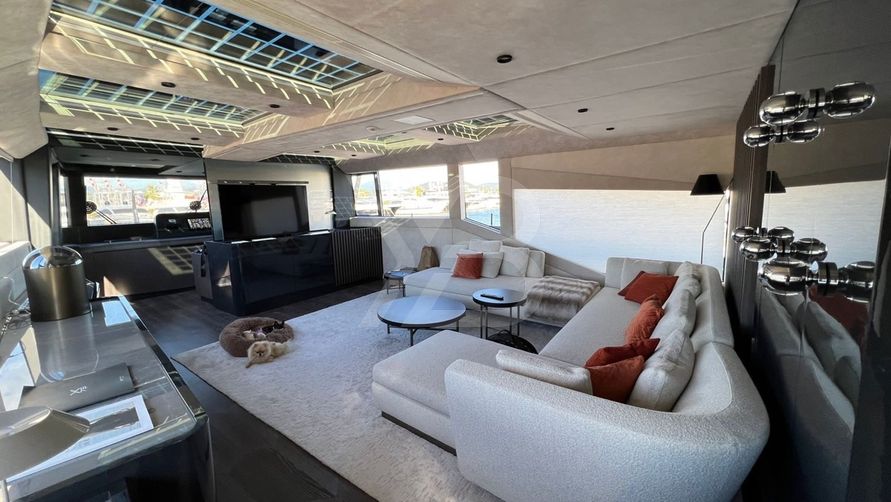 Martita yacht interior 9