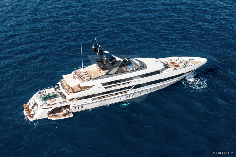 Lady Lena yacht exterior 2