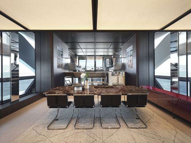 Contigo yacht interior 11