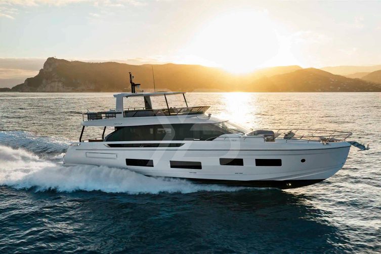 Fly 82 / 01 yacht  2