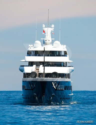 Symphony yacht exterior 16