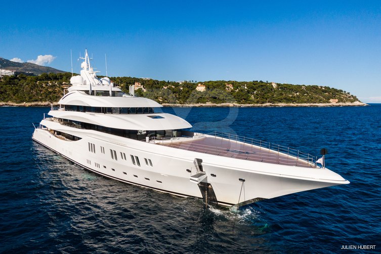 Lady Lara yacht exterior 10