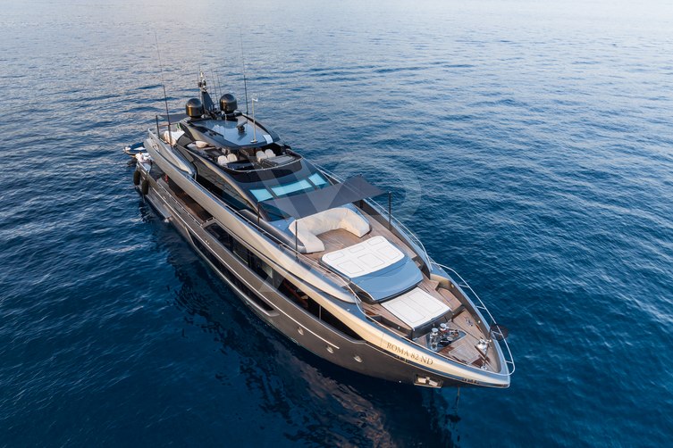 Fatima yacht exterior 4