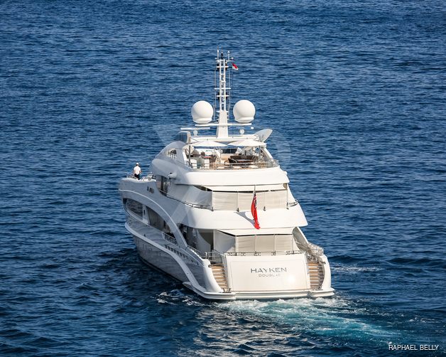 Mado yacht exterior 6