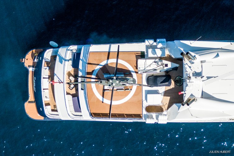 Samar yacht exterior 16