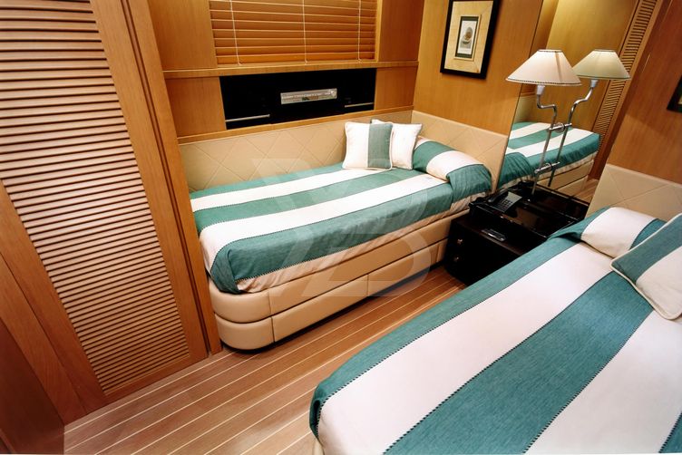 Exxtreme yacht interior 8