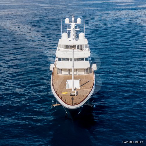 Air yacht exterior 13