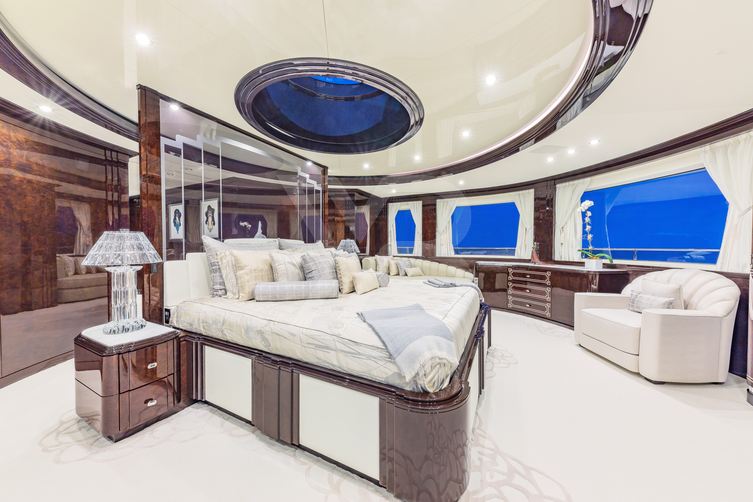 Spectre yacht interior 71