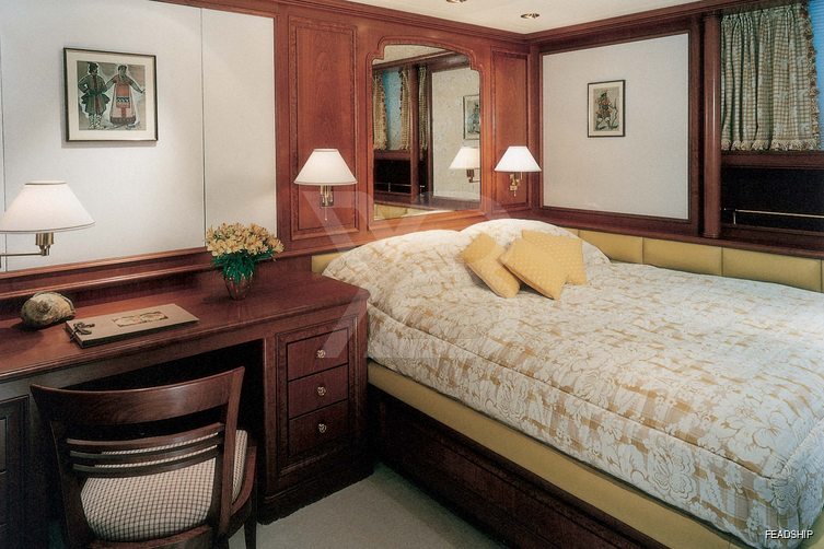 Corinthian yacht interior 10