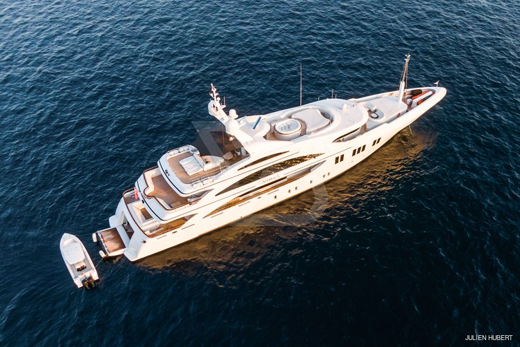 La Blanca yacht exterior 4