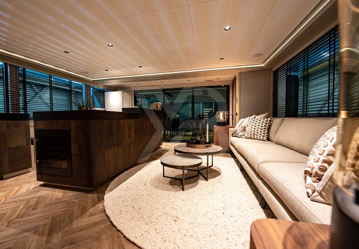 Lady Fleur yacht interior 5