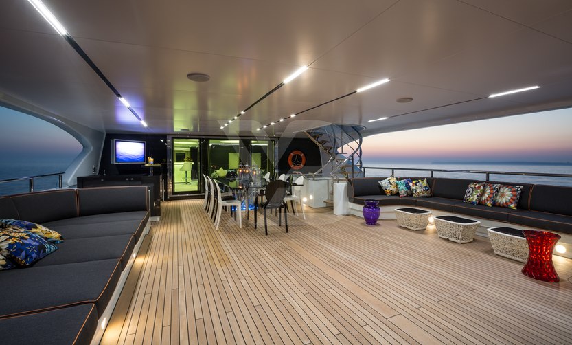 Ocean Paradise yacht interior 44