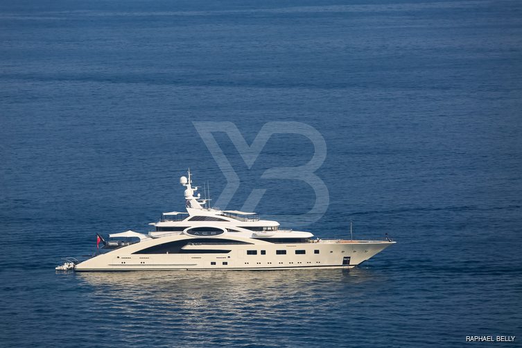 Eye yacht exterior 23