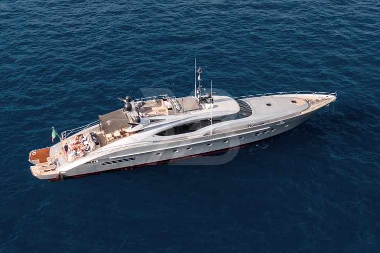 Eight yacht exterior 5