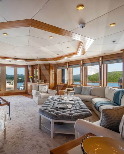 Vibrance yacht interior 13