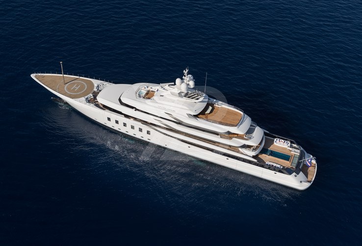 CC-Summer yacht exterior 2