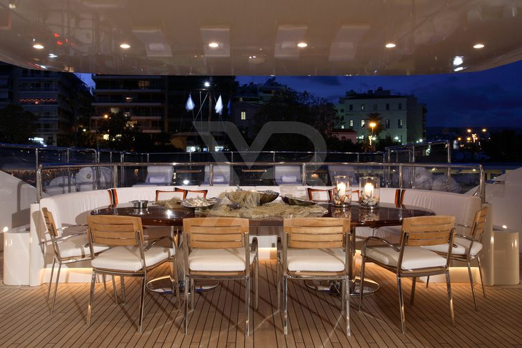 Sunday yacht interior 16