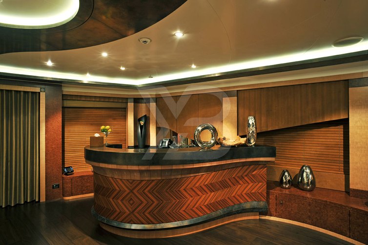 AV yacht interior 12