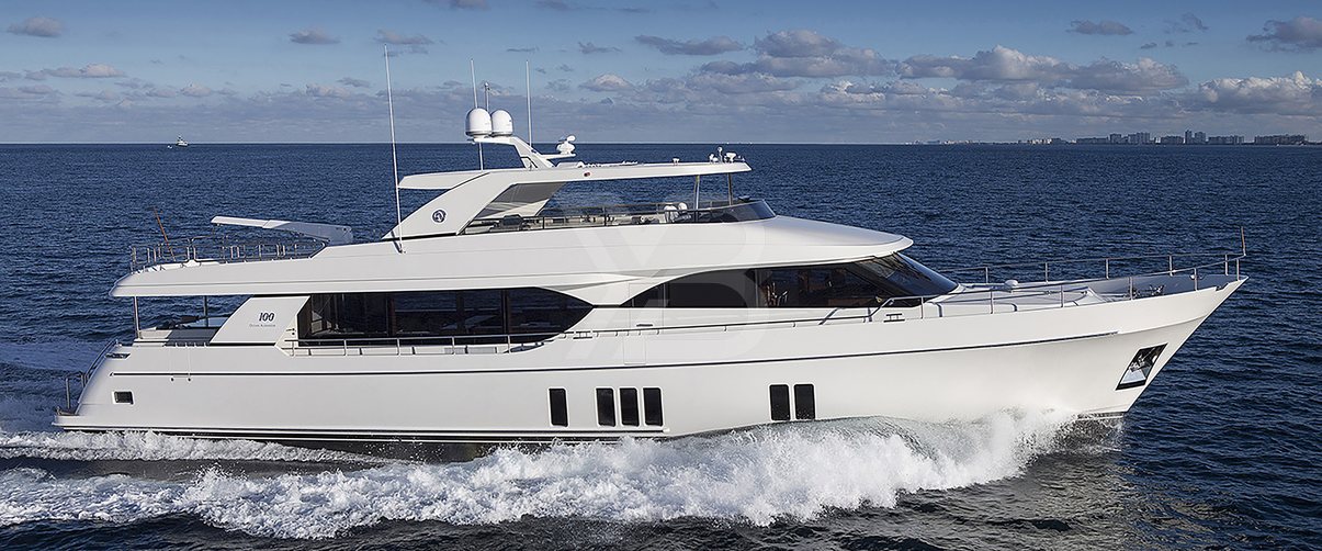 Bravo Zulu II yacht exterior 2