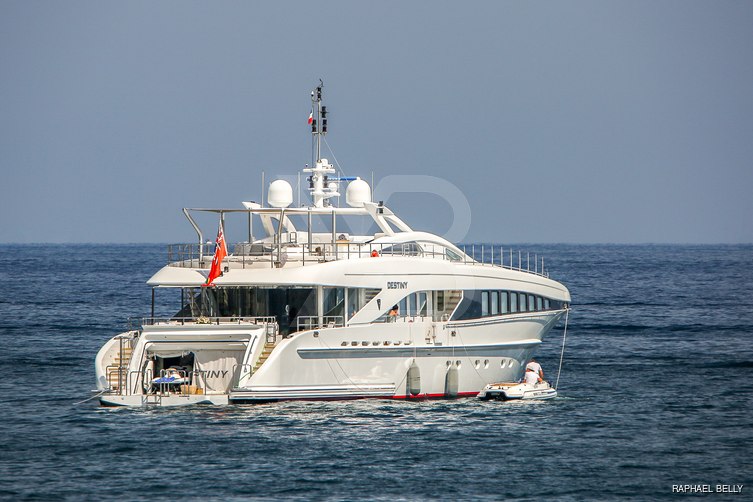 Angkalia yacht exterior 2