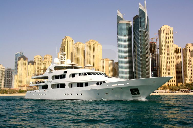 Sojo yacht exterior 2