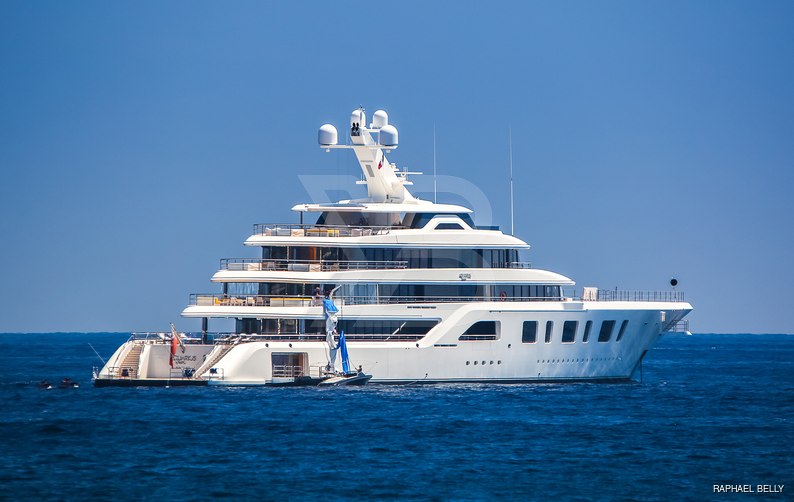 Aquarius yacht exterior 15