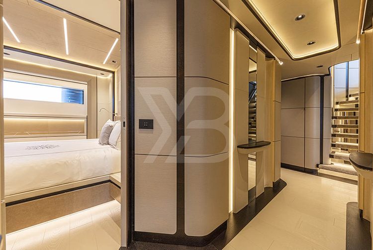 Vayus yacht interior 20