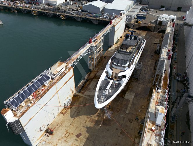 Loewe yacht exterior 5