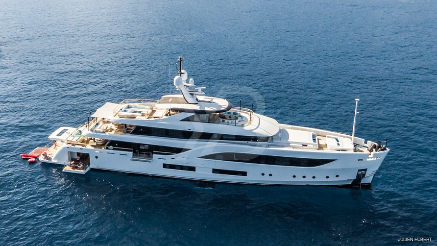 C yacht exterior 21