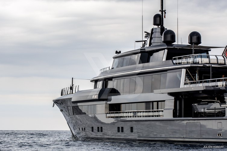 Atlante yacht exterior 4