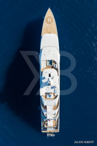 Moonrise yacht exterior 3