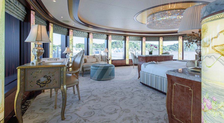 Solandge yacht interior 13