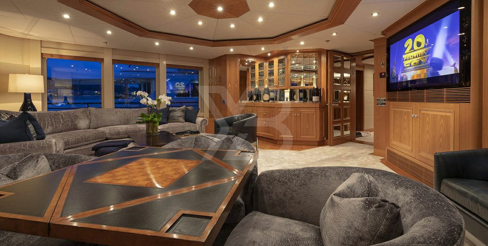 Vibrance yacht interior 16