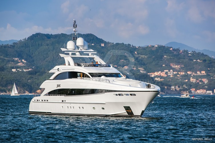 Jems yacht exterior 3